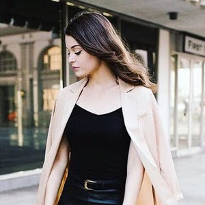 Meet your Posher, Amy